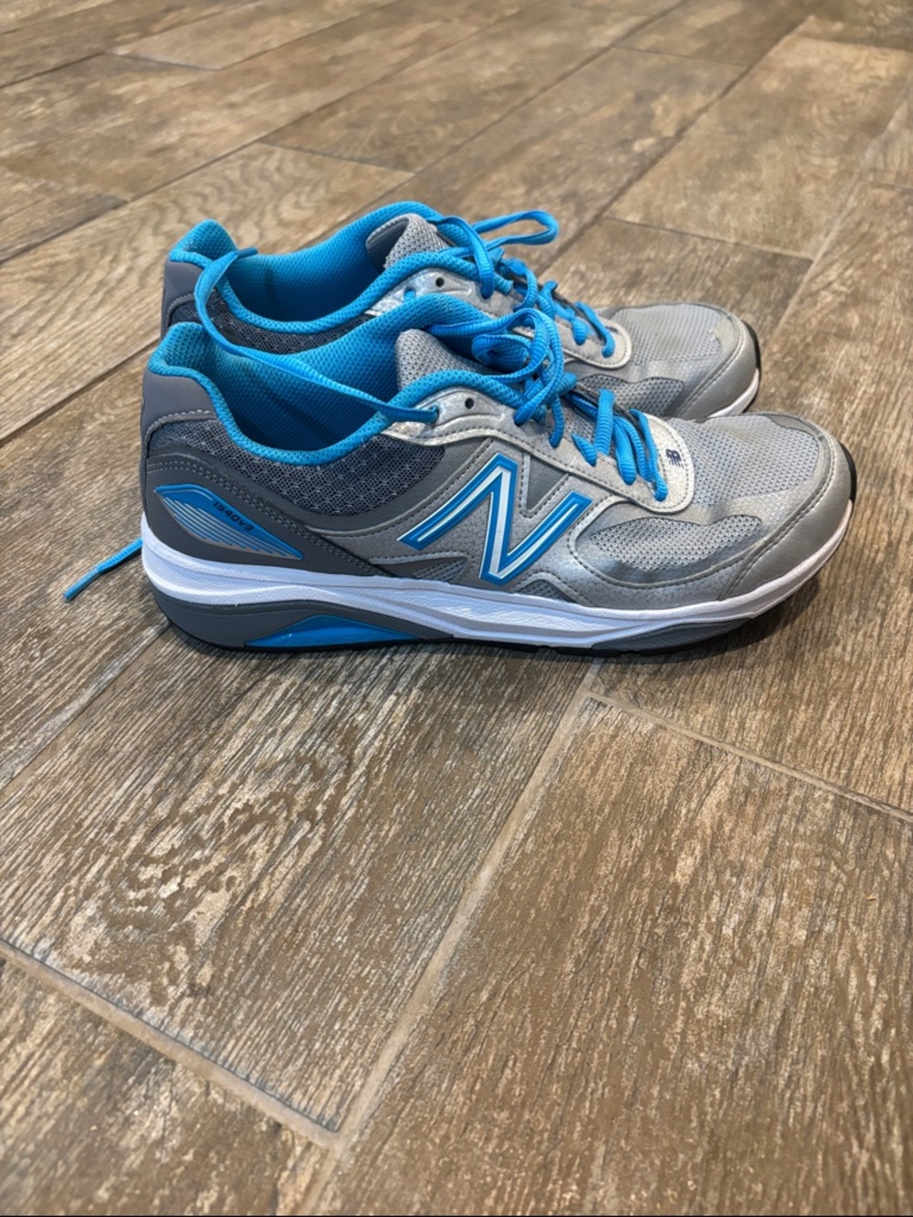 New Balance Women’s 1540v3 Shoes Women’s size 9.5 narrow